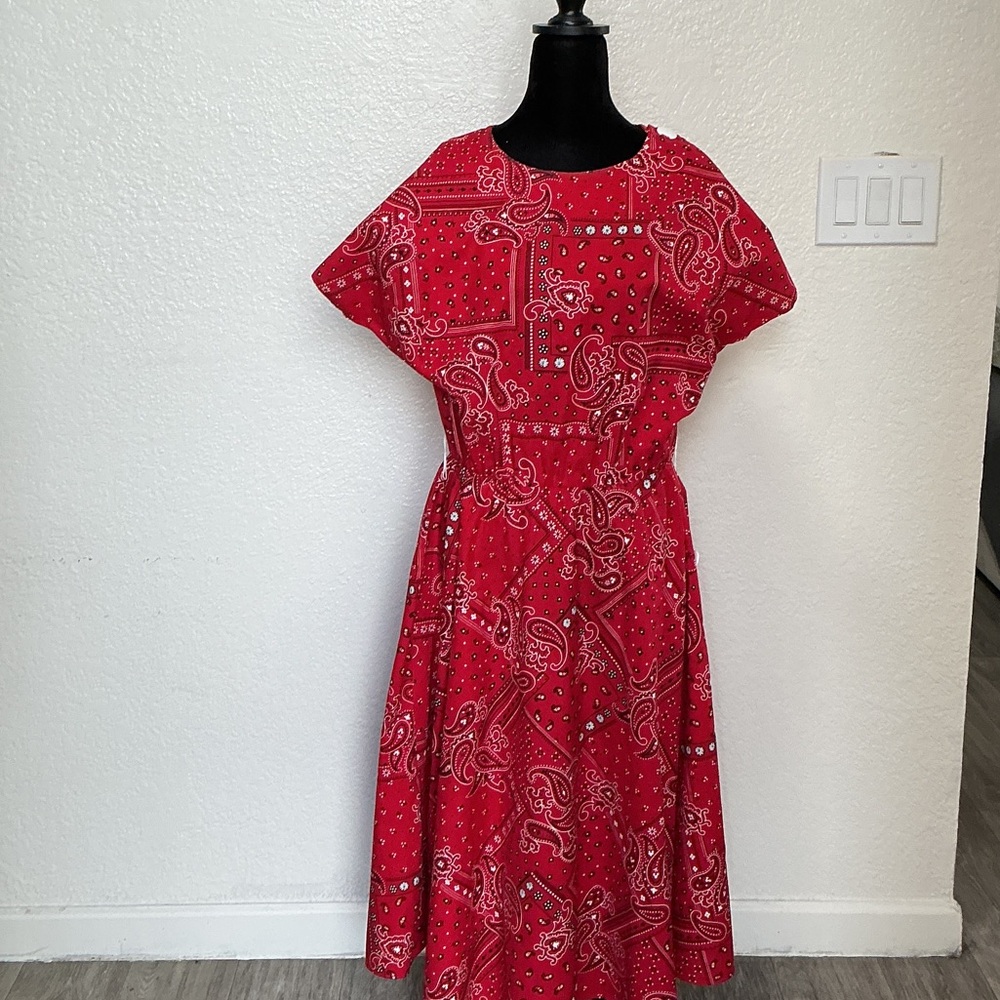 New Look Vibrant Red Paisley Midi Dress